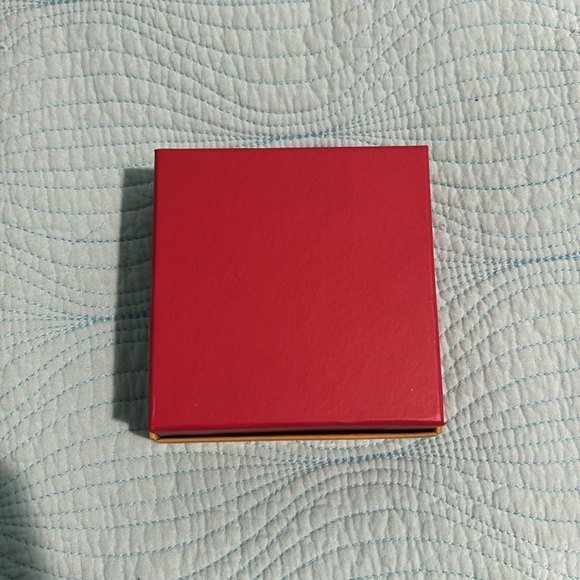 Dana Buchman cheetah design compact mirror with box - Picture 13 of 13